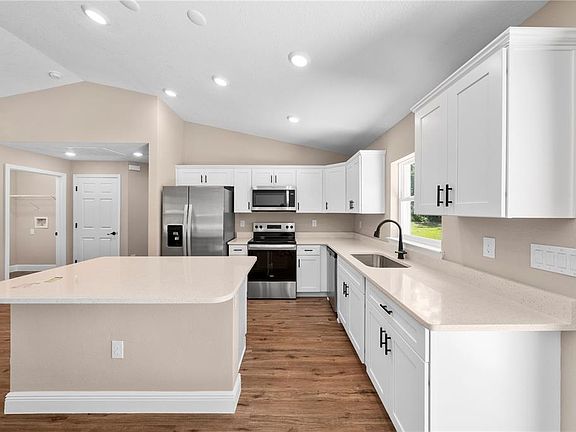 5th image of 6042 NW 65th St