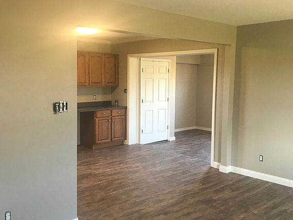 5th image of 2972 Elam Village Dr