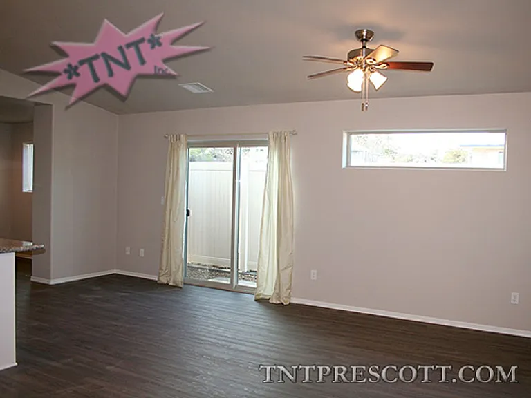 927 Gail Gardner Way — Photo 2