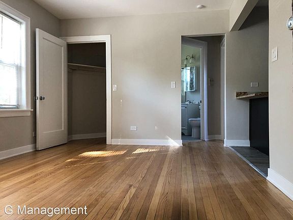 5th image of 2935 N Hamlin Ave #8c4962739