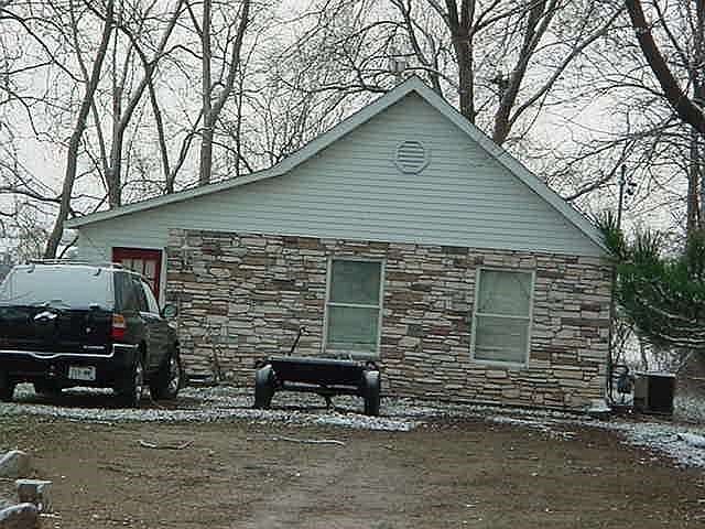 1st image of 2509 Center Ave