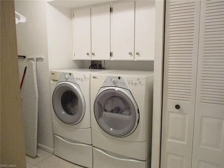 4060 Ice Castle Way #10 — Photo 12