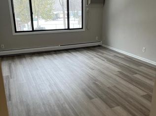 1225 E Saint Germain St #8, Saint Cloud, MN 56304