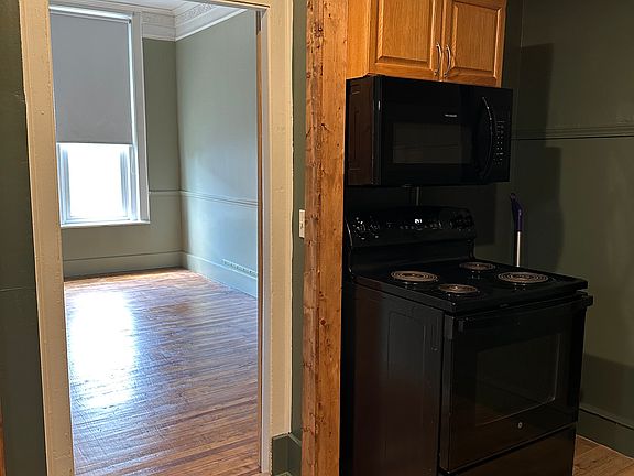 5th image of 120 N Washington St APT 1