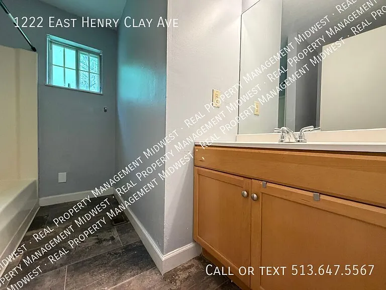 1222 E Henry Clay Ave — Photo 12