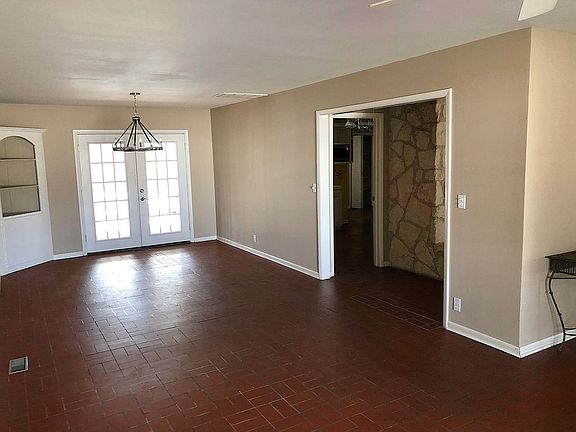 2nd image of 1744 Westbrooke Ter