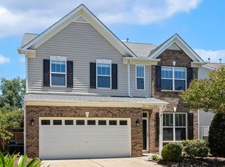 2128 Feather Ridge Dr, Holly Springs, NC 27540