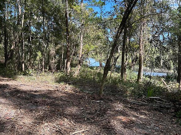 3rd image of 27 Frazier Landing Road