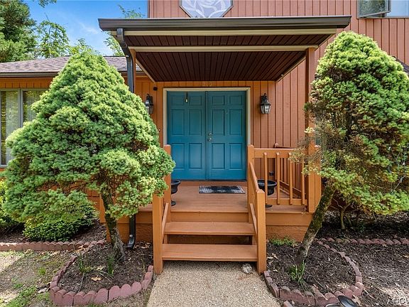 4th image of 219 Breezy Hill Dr