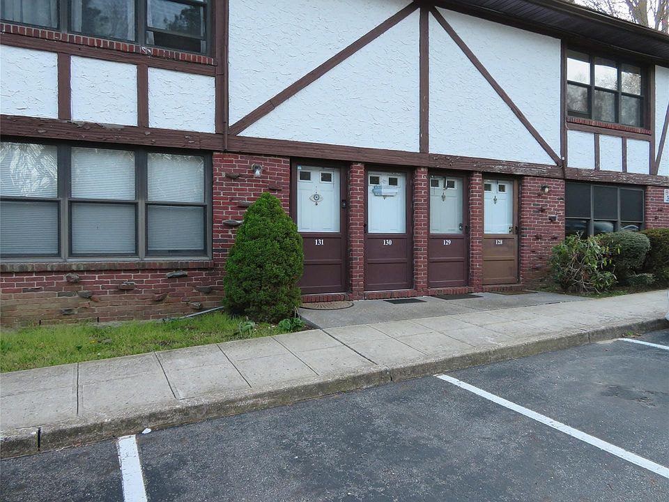1st image of 129 Bailey Court #129