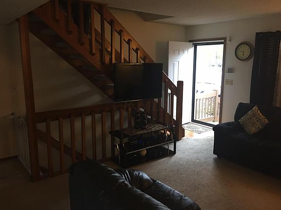 5th image of 5025 Stoneybrook Blvd