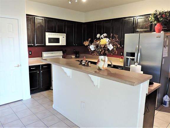 4th image of 25923 S 194th St