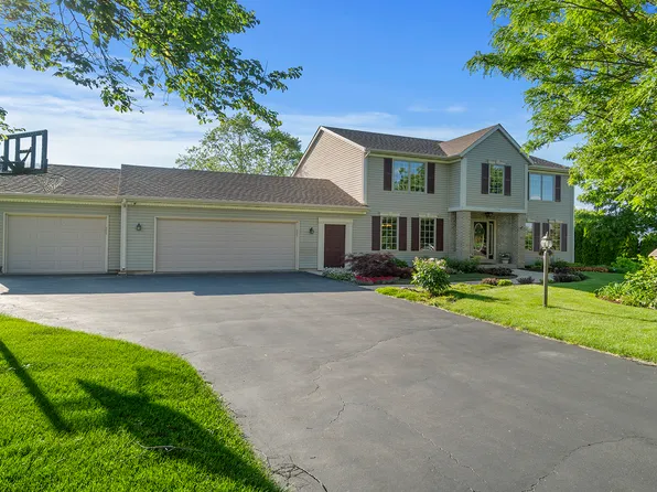 11396 Dwyer Ln, Roscoe, IL 61073