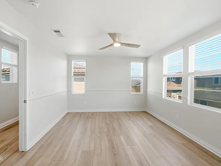 3146 N Ventura Rd — Photo 24