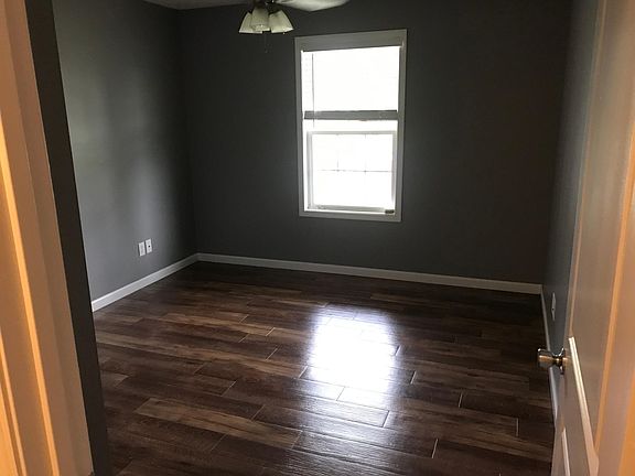 4th image of 107 Lyla Ln APT 1