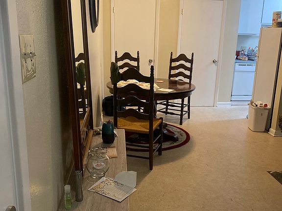 5th image of 714 Jennifer Jean Dr