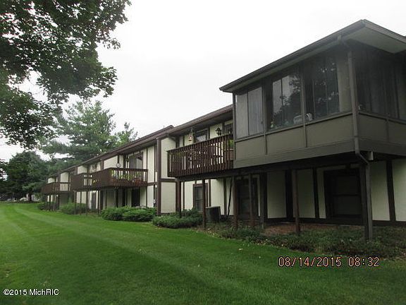 2nd image of 2067 Nathan Dr SE #12