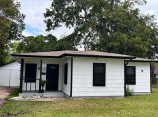 414 W Homan Ave, Baytown, TX 77520