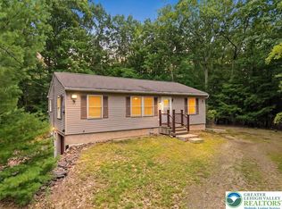 158 Pioneer Rd, Kunkletown, PA 18058