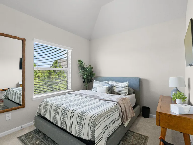 4004 Centre Meadow Way — Photo 27