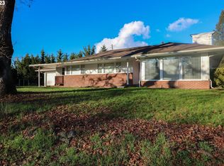 2934 Oakridge Ave, Roseburg, OR 97471