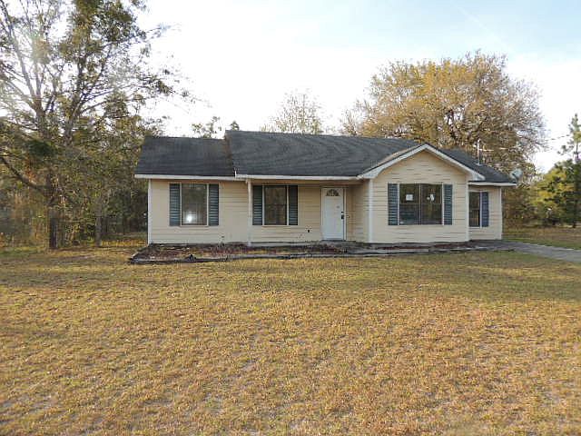 2nd image of 24 SE David Ln