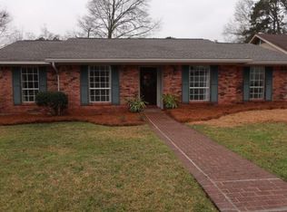 121 Northwest Cir, Hattiesburg, MS 39401