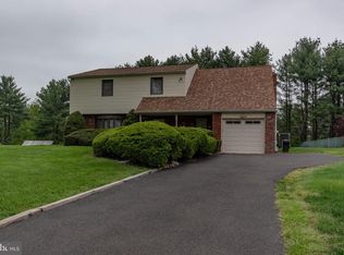 122 Ann Dr, Richboro, PA 18954