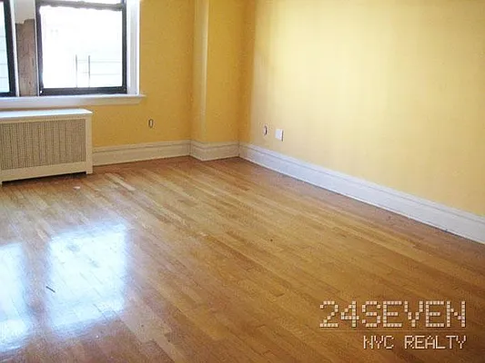 Rented by 24 7 NYC Realty Inc. | media 14