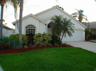 1400 Lake Breeze Dr, Wellington, FL 33414