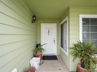 624 Lady Slipper Ln, Newman, CA 95360