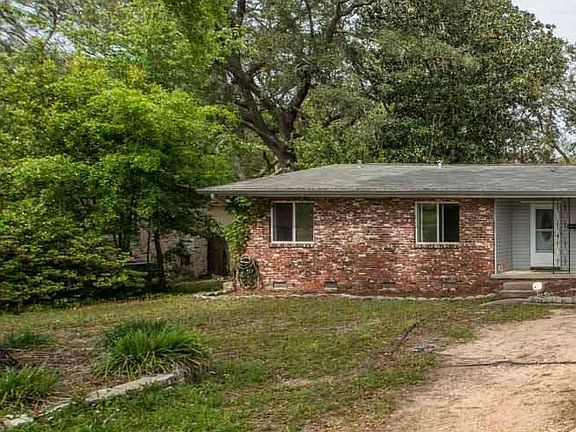 2nd image of 4810 Christy Dr