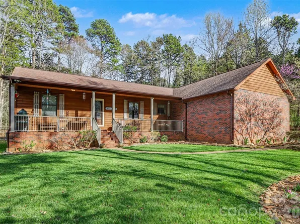 2199 Coddle Creek Hwy, Mooresville, NC 28115