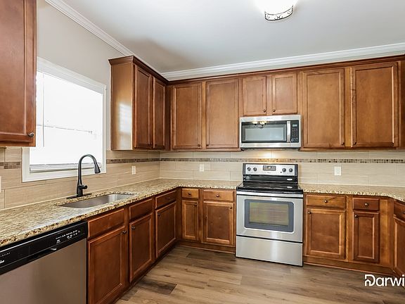 2nd image of 415 Stillwood Dr