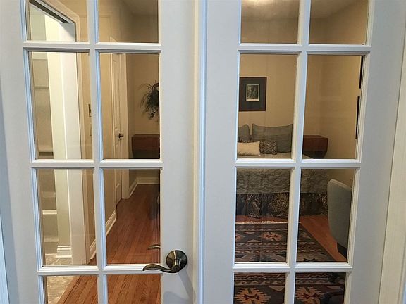5th image of 1742 Mill Pond Ln