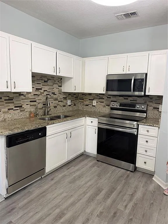 4 bed, 2.0 bath, 1530 sqft, $2,795 — Photo 3