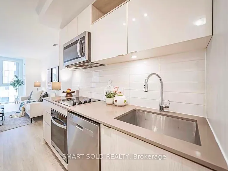 100 Dalhousie St #411 — Photo 6