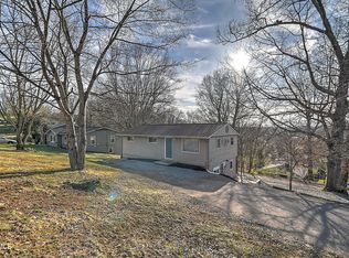 1168 Ridgecrest Ave, Kingsport, TN 37665