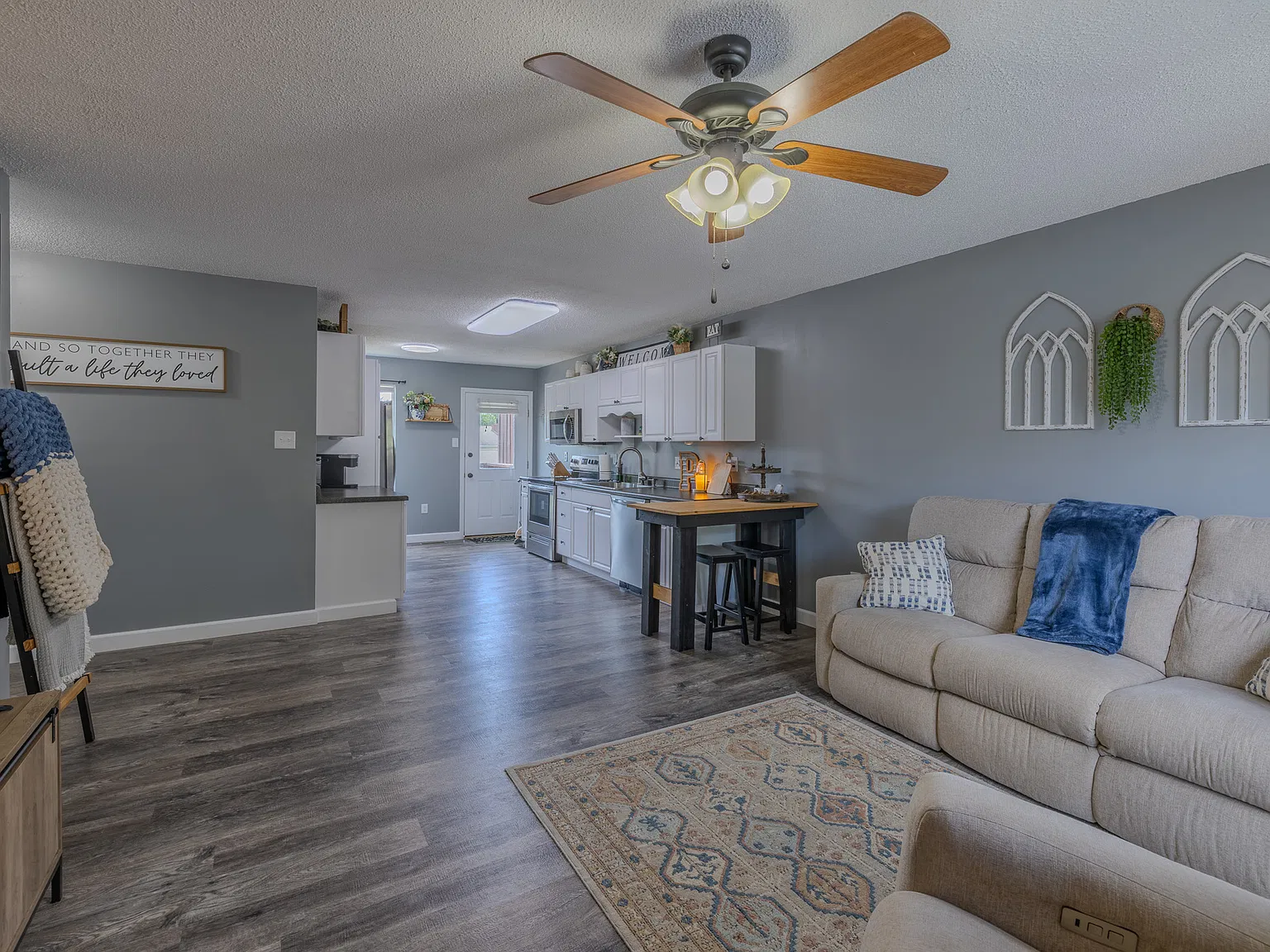 3 bed, 1800 sqft, $1,600 — Photo 4