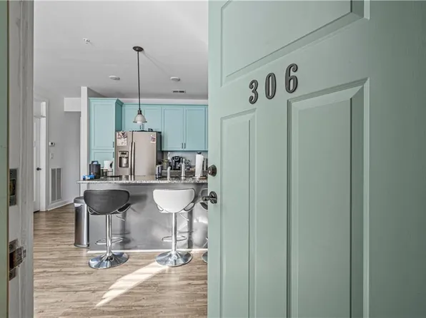 7922 Shore Dr, Norfolk, VA