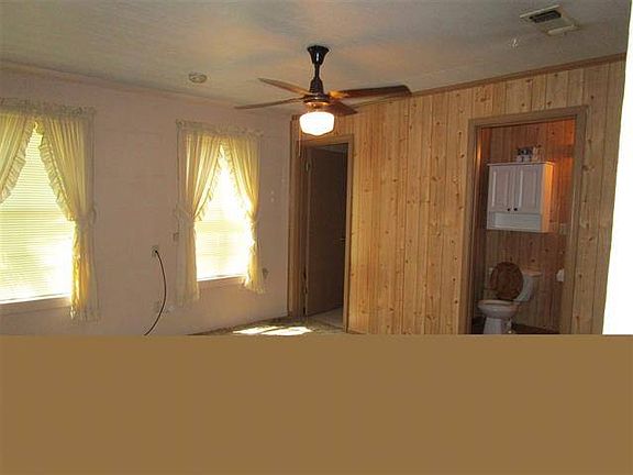 3rd image of 340 W Courtland St