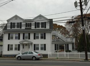 35 Topsfield Rd APT 5, Ipswich, MA 01938