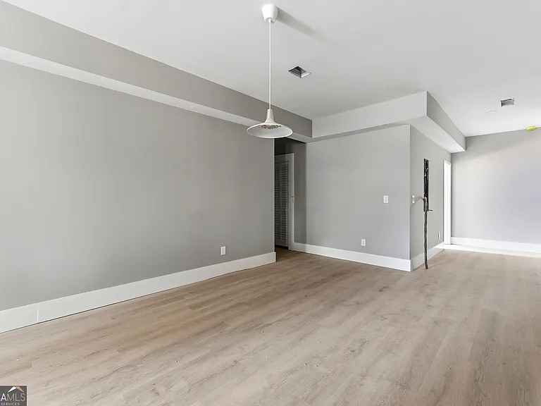 1409 NW Dr NW #1 — Photo 3