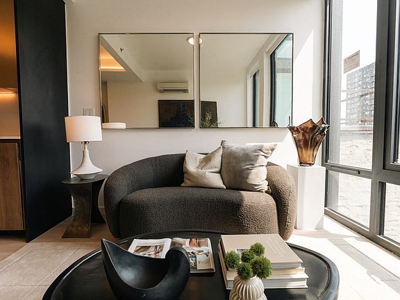 3rd image of 125 Chrystie St #1005