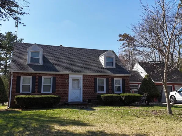 2365 W Temperance Rd, Temperance, MI 48182