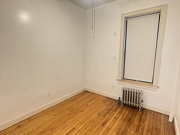 4th image of 32-82 30th St #1