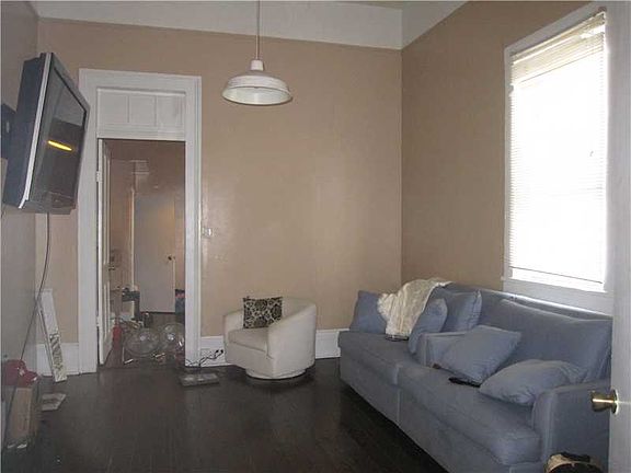 3rd image of 1427 Saint Anthony St