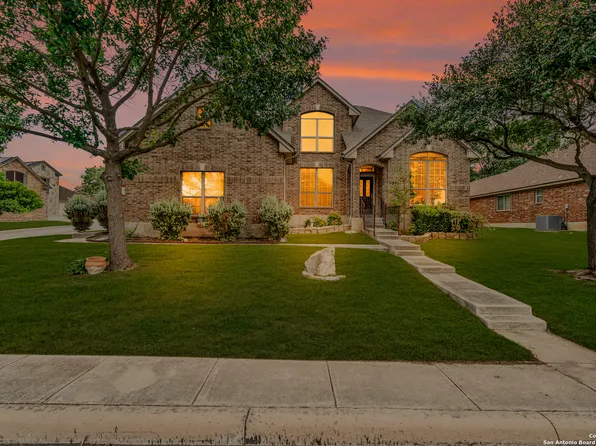 9243 McCafferty, Helotes, TX 78023