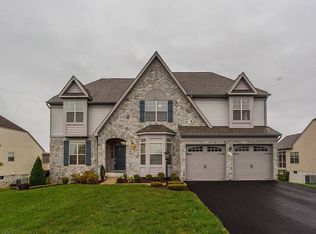 297 Lewis Washington Dr, Charles Town, WV 25414