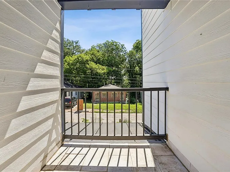 875 Beryl St SW — Photo 24